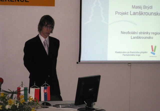 04_Matej Brydl prezentuje projekt Lanskrounsko.jpg
